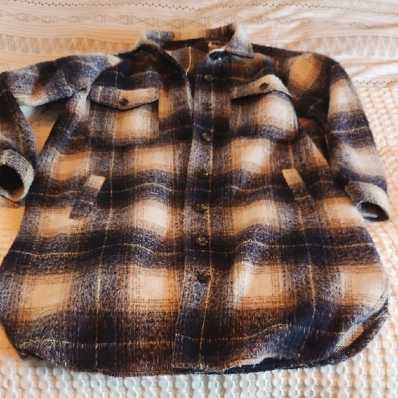 Jackets & Blazers - Plaid Button-Up Shirt Jacket Xl